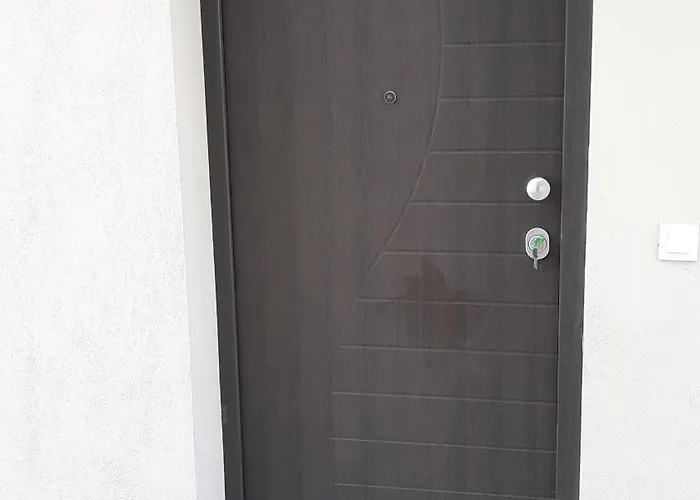 Tatiana House * نيكيتي